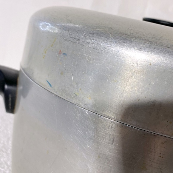 Vintage Wear Ever Heavy Aluminum Dutch Oven Stock Pot - Picture 11 of 15